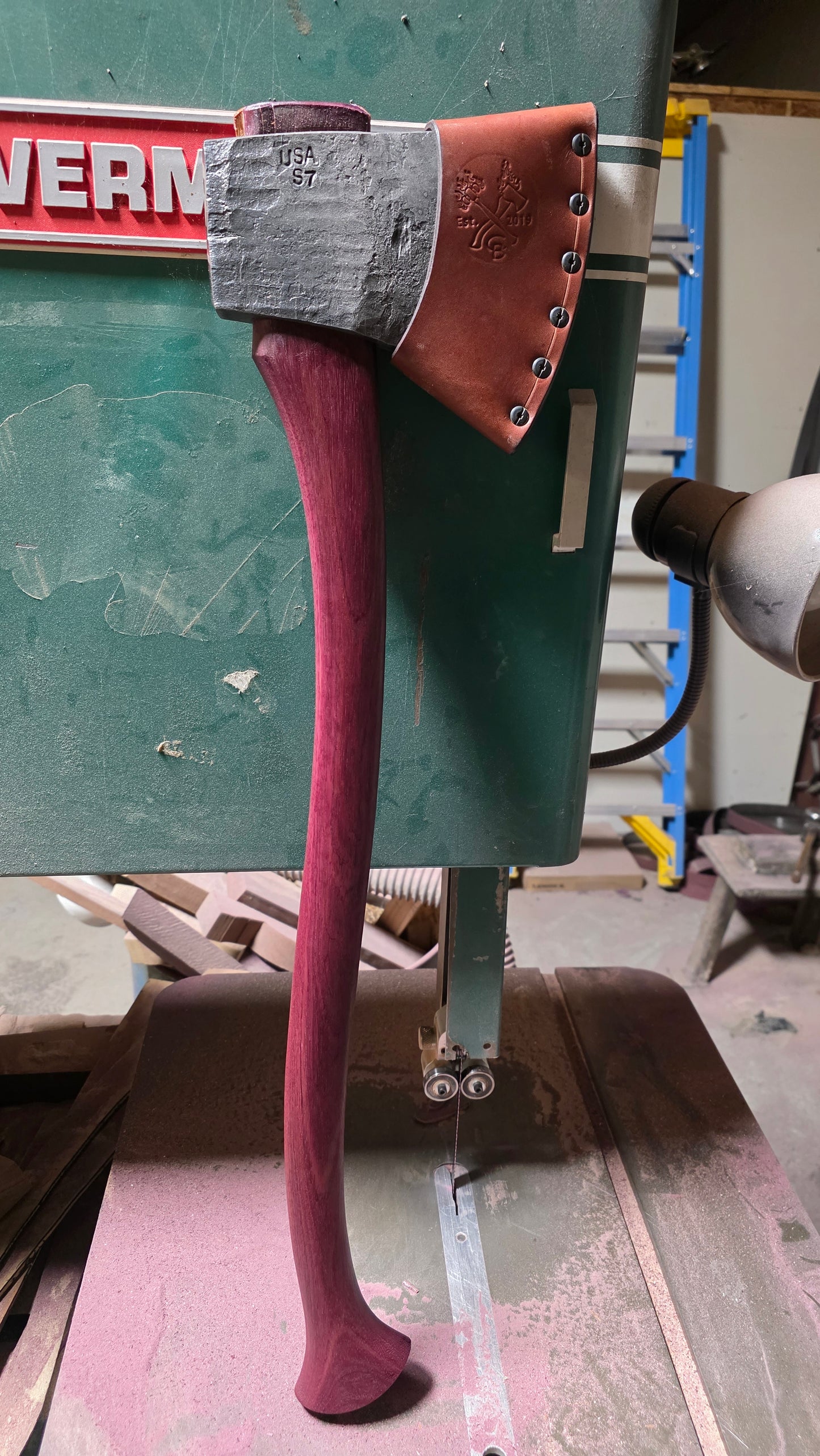 5lb Tassie 32" Purple Heart